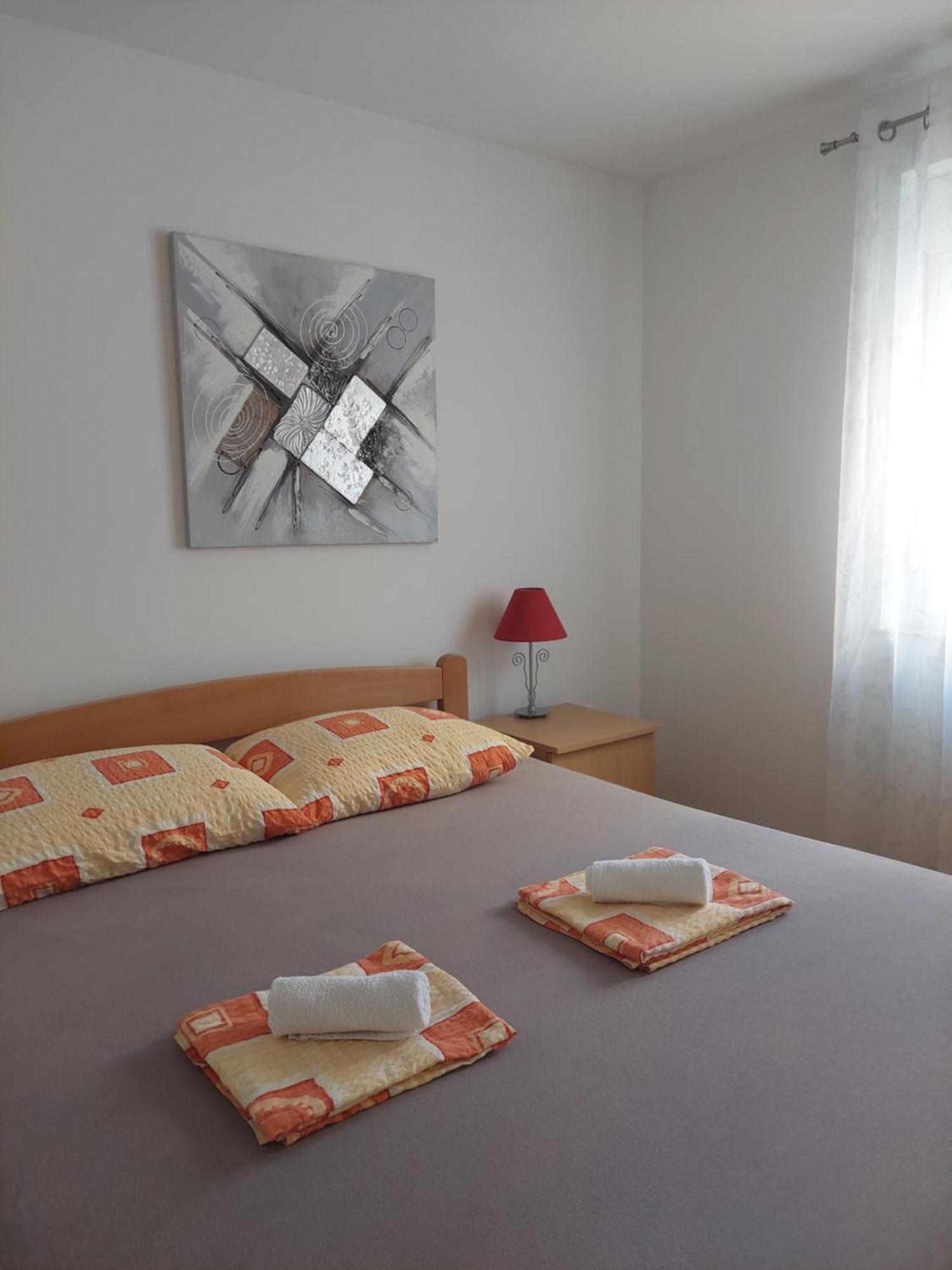 Ferienwohnung Apartman Zara Exterior foto